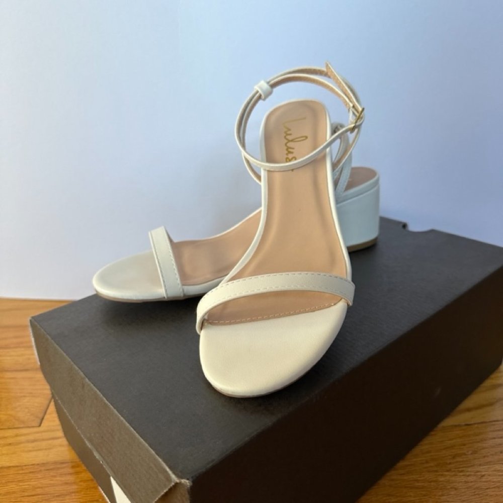 NWT Lulu’s ‘Julie’ White Ankle-Strap Heels W6.5